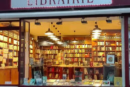 Librairie d'occasion , café/bar à vin