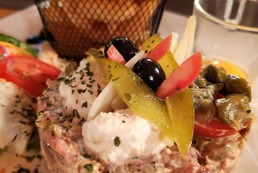 Reprise d'un bar de village avec licence IV